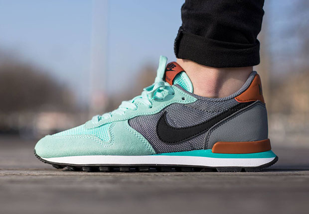 Nike Internationalist - Artisan Teal - Dark Russet