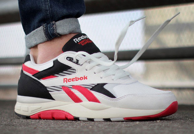 Reebok Ventilator Supreme Chalk Black Red 1