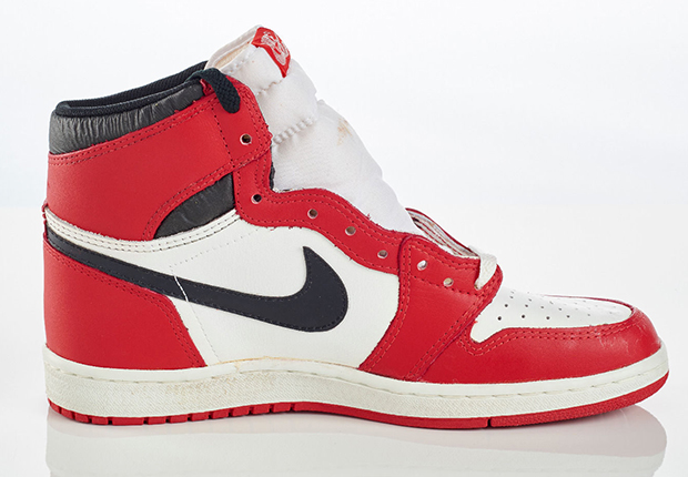 Air Jordan 1 Og Chicago Unlaced 4