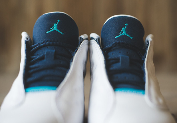 Air Jordan 13 Gs Hornets 4