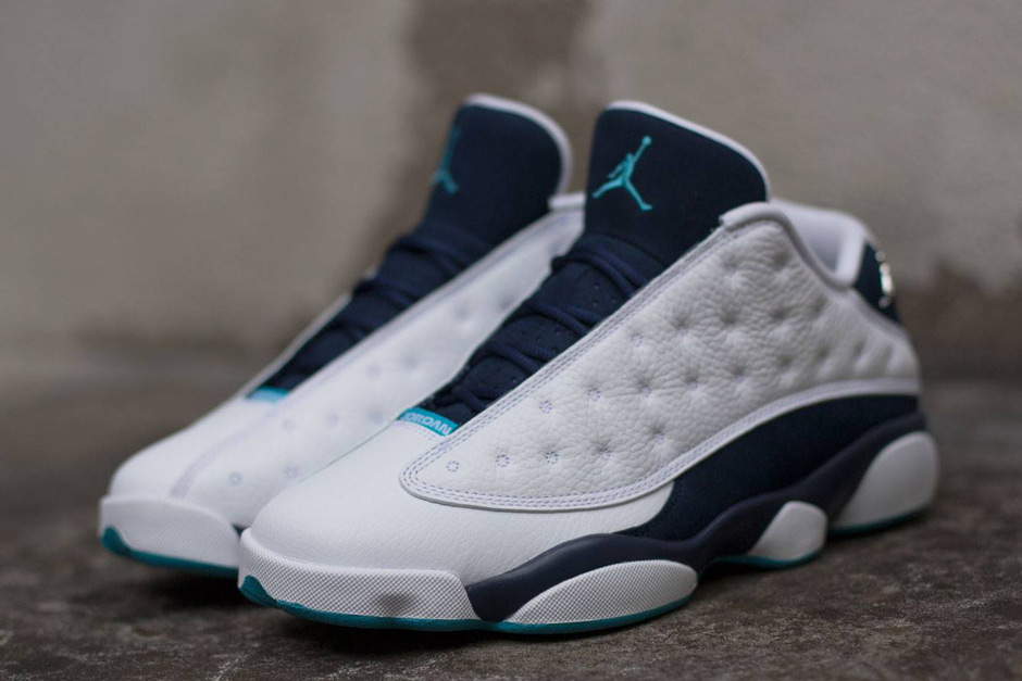 air-jordan-13-low-hornets-arrives-over-weekend-02