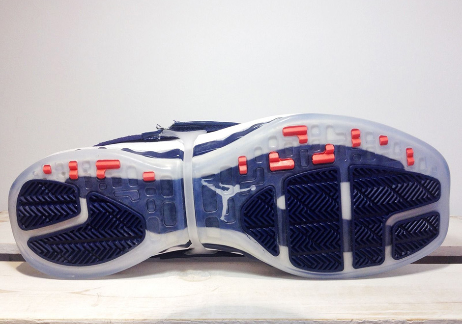 Air Jordan 16 Retro 2013 Sample White Navy 9