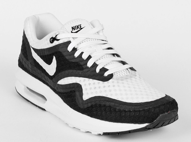 Black and White Options For Two New Nike Air Max Lunar Releases