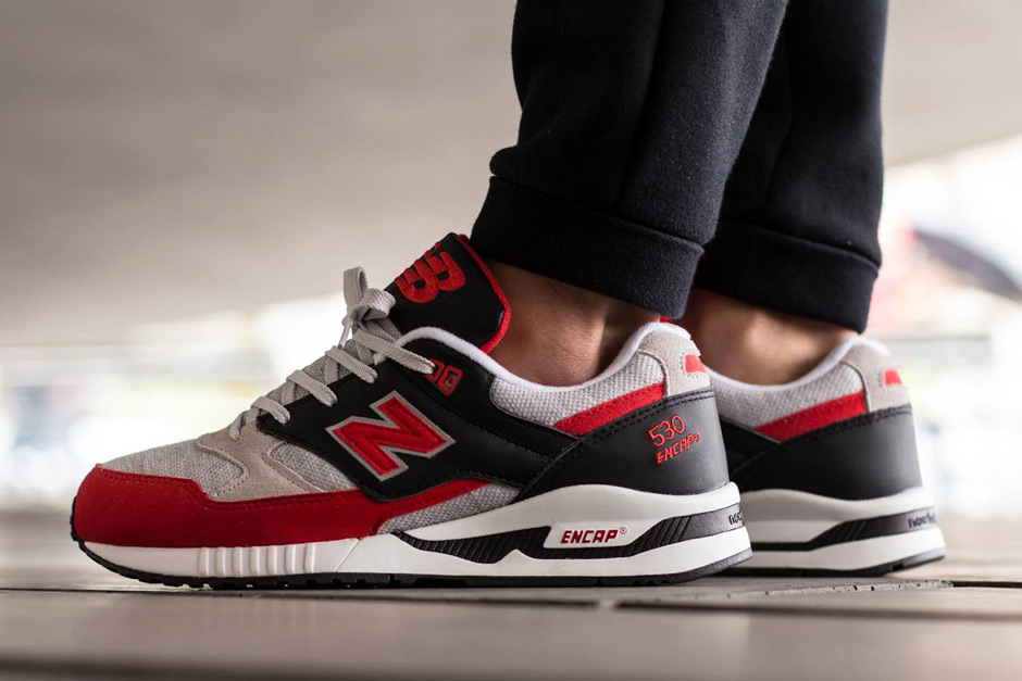 New Balance 530 - Red - Black