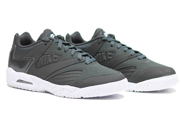 Nike Air Tech Challenge Low Grey 1