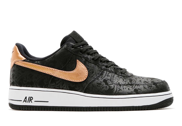 Nike Air Force 1 07 Lv8 Black Bronze 1