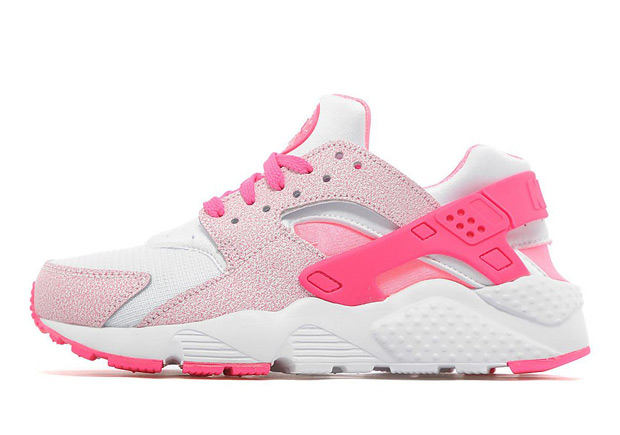 nike-air-huarache-gs-white-pink-pow-02