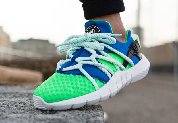 Nike Air Huarache Nm Scream Green On Feet Look 001