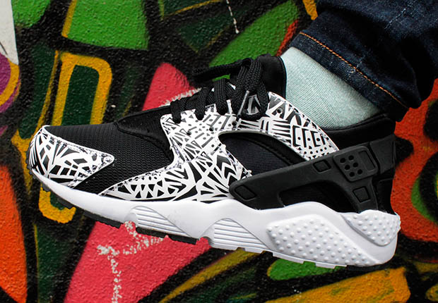 Nike Air Huarache Print Gs Black White Tribal 2