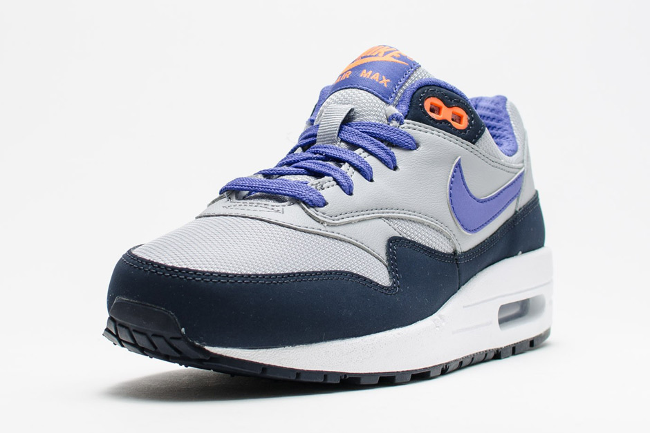 Nike Air Max 1 Gs Wolf Grey Persian Violet Total Crimson 02