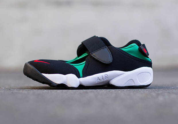 Nike Air Rift Black Green Red Og On Foot 5