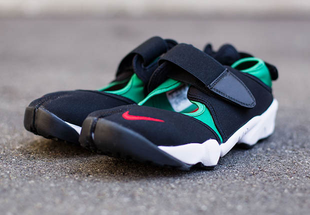 Nike Air Rift Black Green Red Og On Foot 6