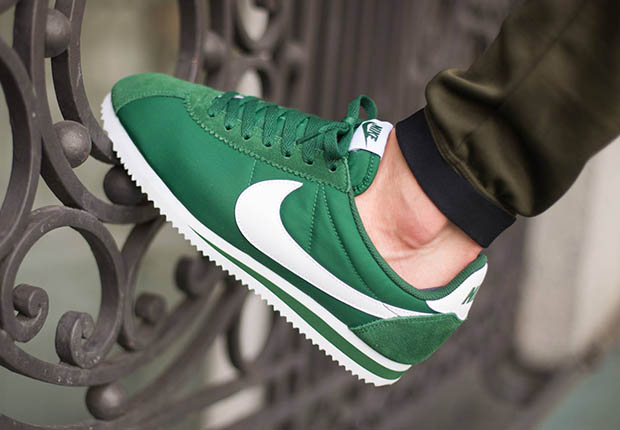 Nike Cortez Nylon Gorge Green 3