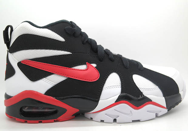 nike-diamond-fury-retro-black-white-red-1