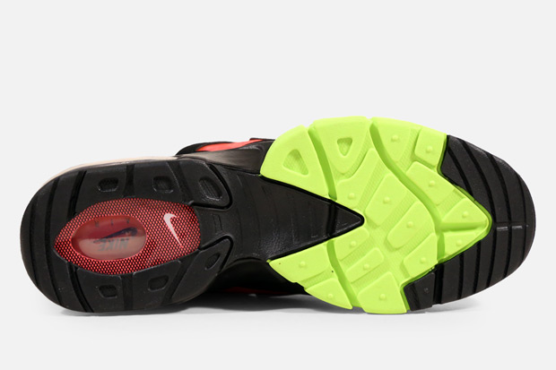 Nike Diamond Turf 6 Black Hyper Punch Volt 03