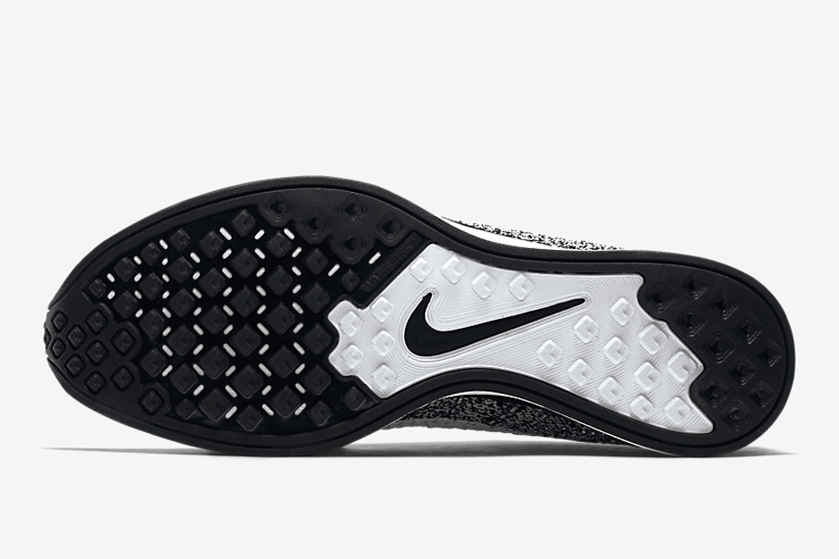 Nike Flyknit Racer Oreo Coming Soon 06