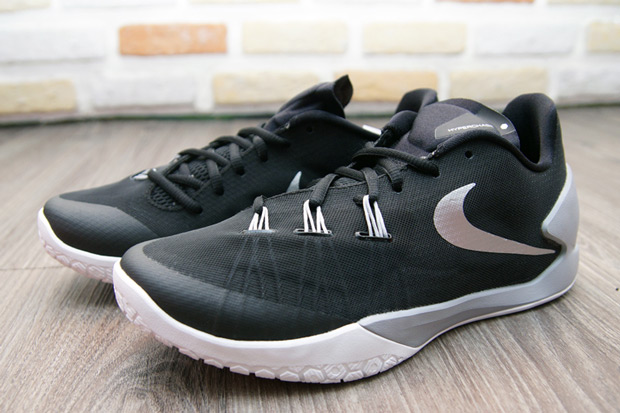 Nike Hyperchase Black Metallic Silver 02