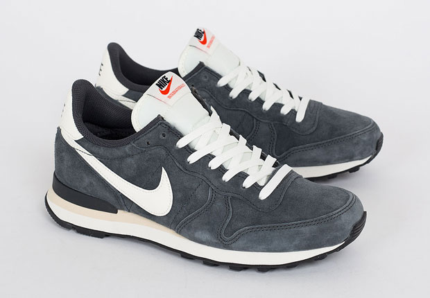 The Nike Internationalist Gets The Vintage Look