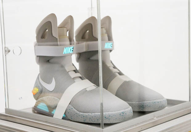 Nike Mag With Plutonium Case 3