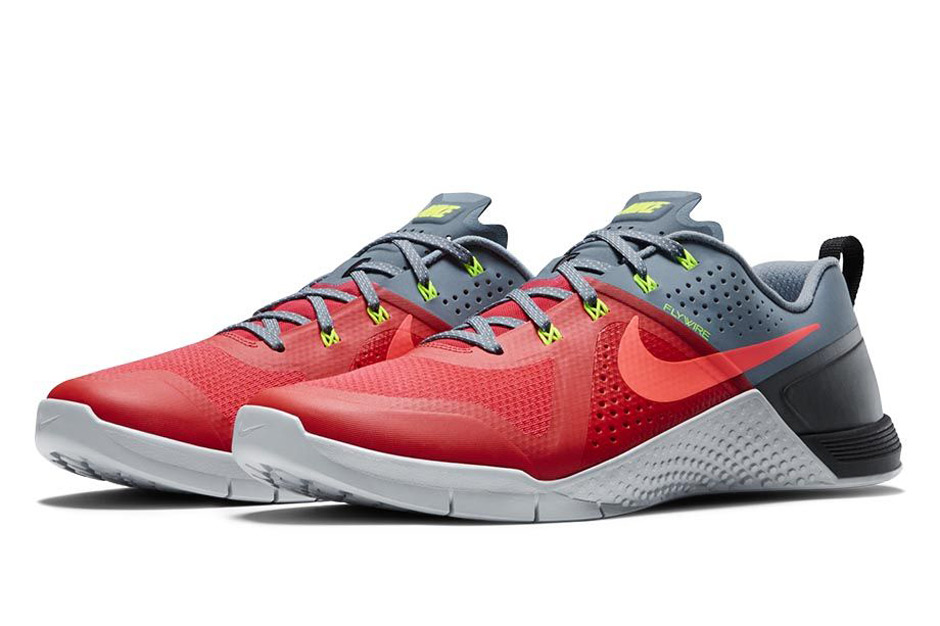 Nike MetCon 1 "Daring Red"