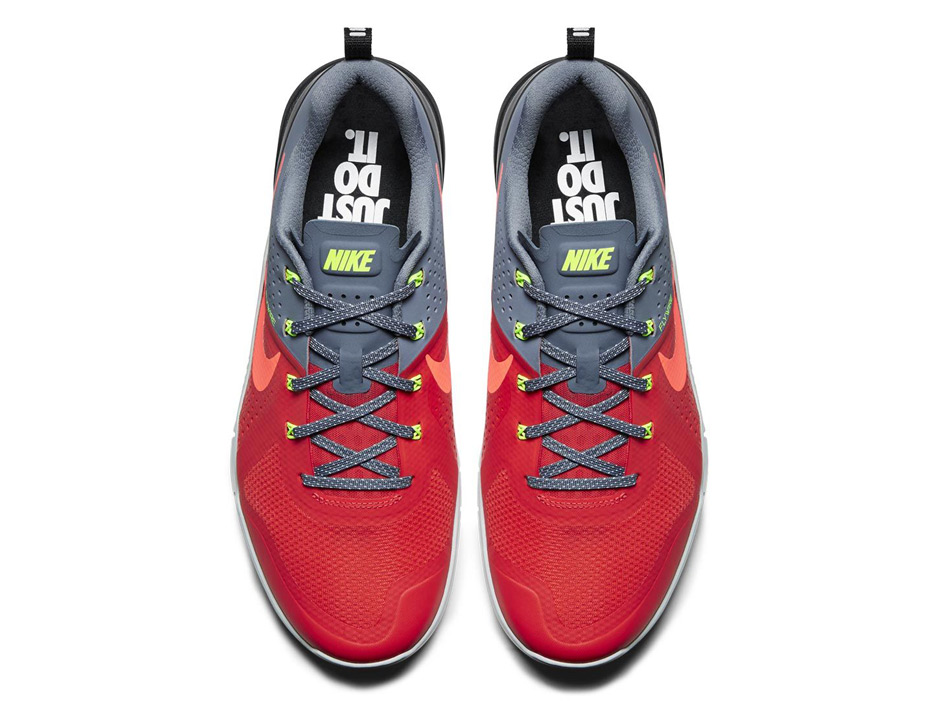 nike-metcon-1-daring-red-04