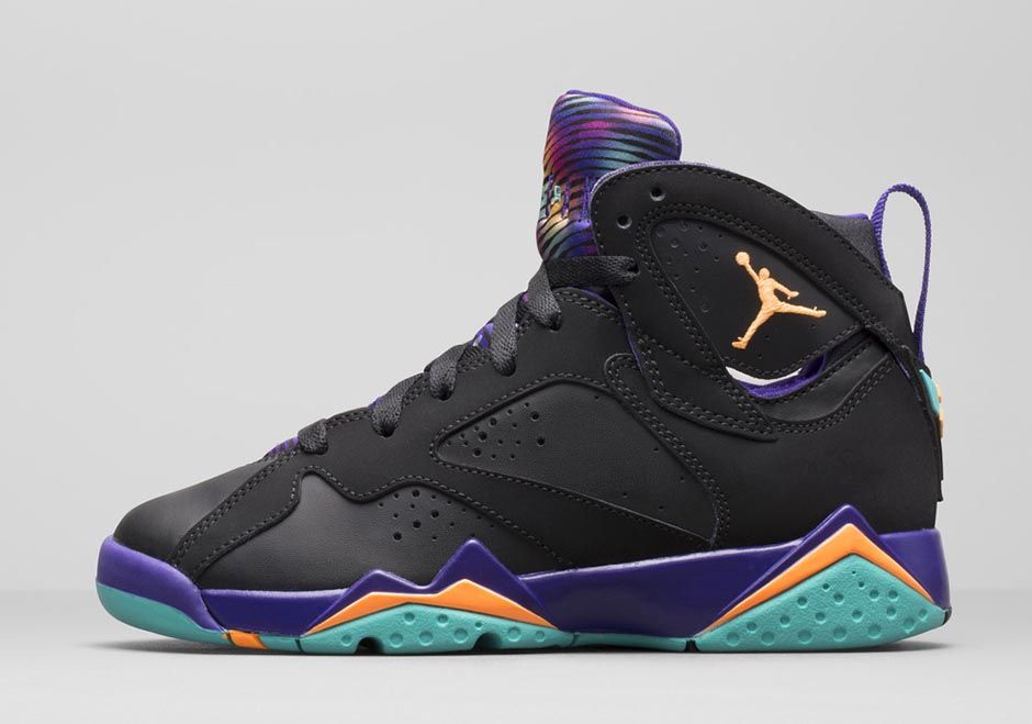 nike-releases-jordans-foams-that-were-delayed-01