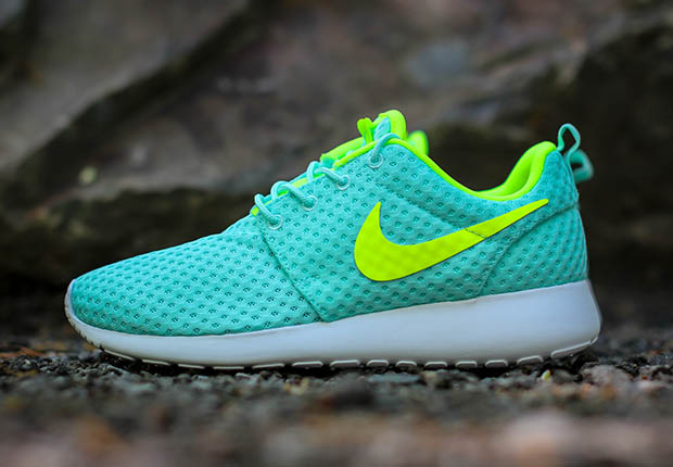 Nike Roshe One Womens Artisan Teal Volt 2