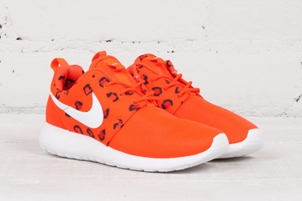 Nike Roshe Run With Leopard 02