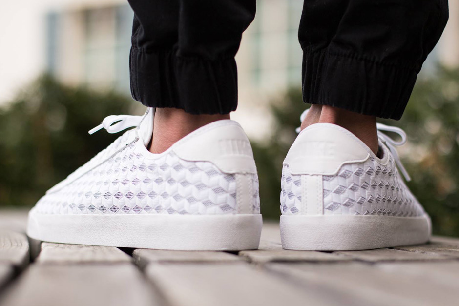 nike-tennis-classic-ac-fashionable-mesh-upper-03
