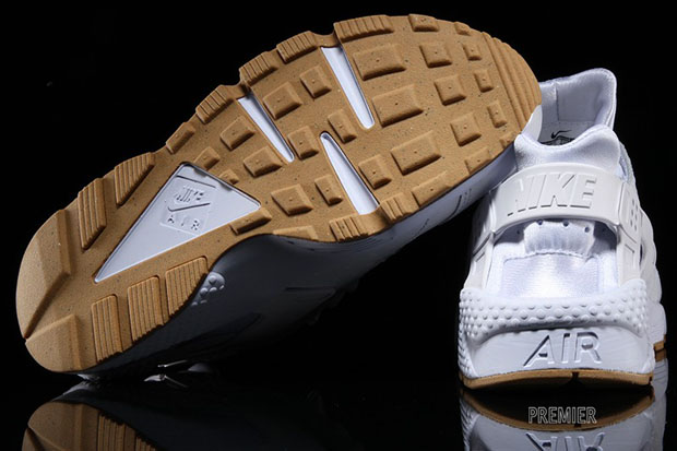 premium-huarache-white-ostrich-gum-06