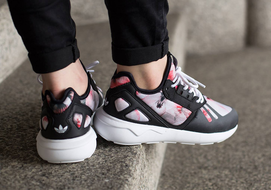 Adidas Tubular Petals 12