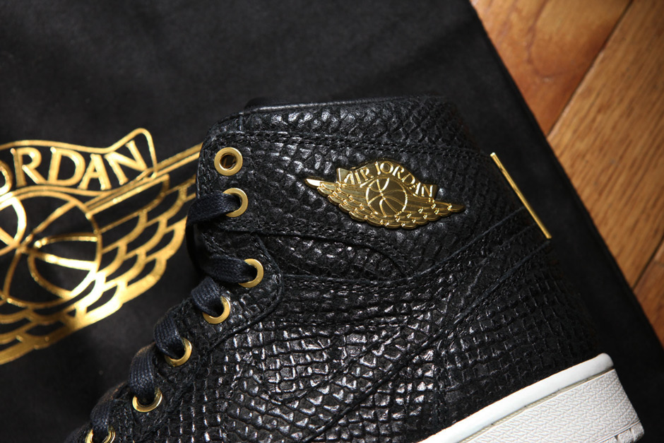 Detailed Look Air Jordan 1 Pinnacle 06