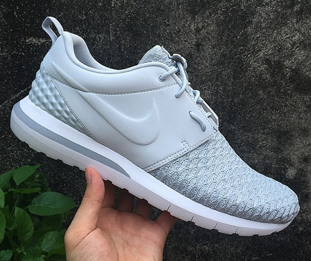 Flyknit Roshe Vactech Upper 2