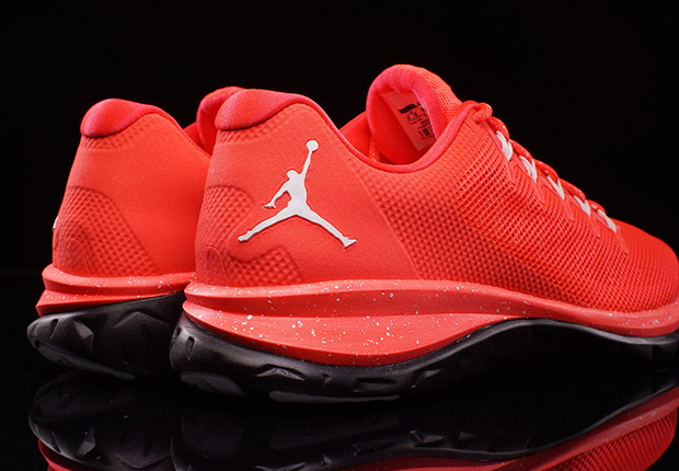 Jordan Flight Runner 2 Infrared 3