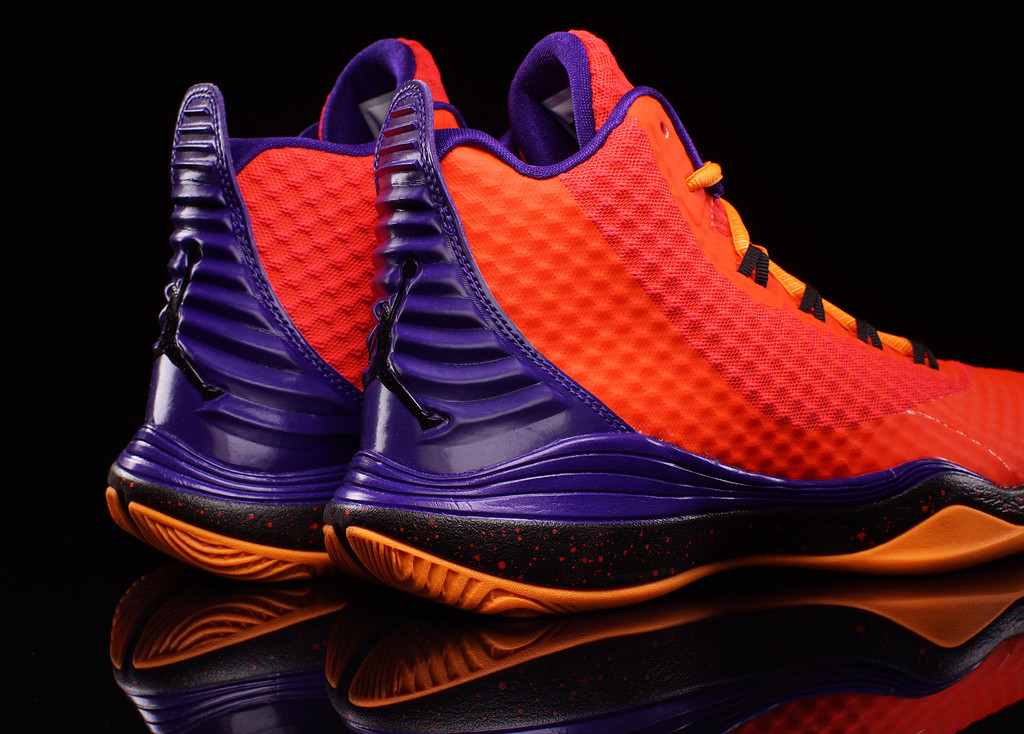 Jordan Super Fly 3 Po Bright Crimson Black Court Purple 03