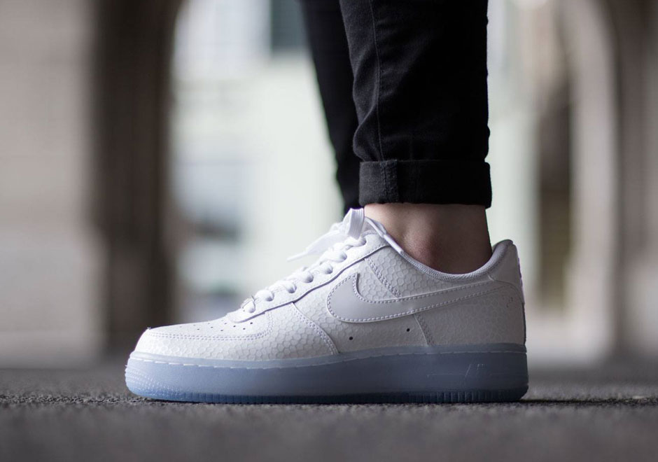 Nike Air Force 1 Low Wmns White Icy Sole 2