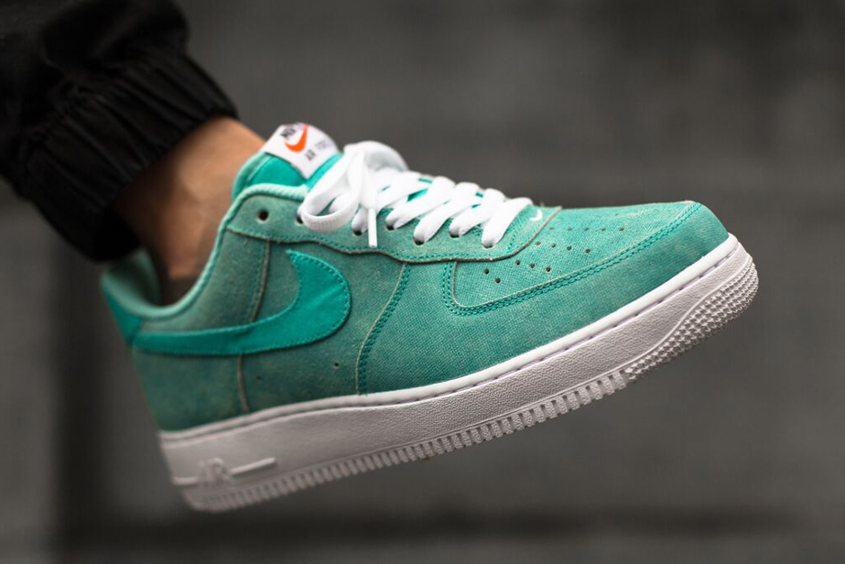 Nike Air Force 1 Low Yacht Club Continues 01