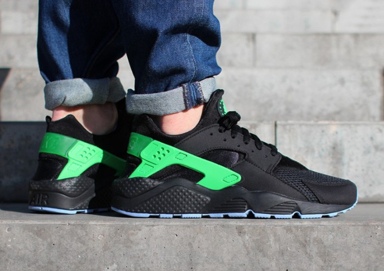 The Nike Air Huarache “Poison Green” Pops Up Again