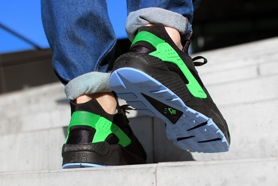 Nike Air Huarache Poison Green Pops Up 03