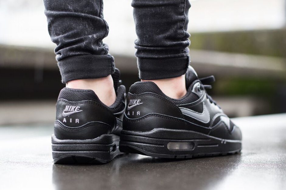 Nike Air Max 1 Gs Black Cool Grey 04