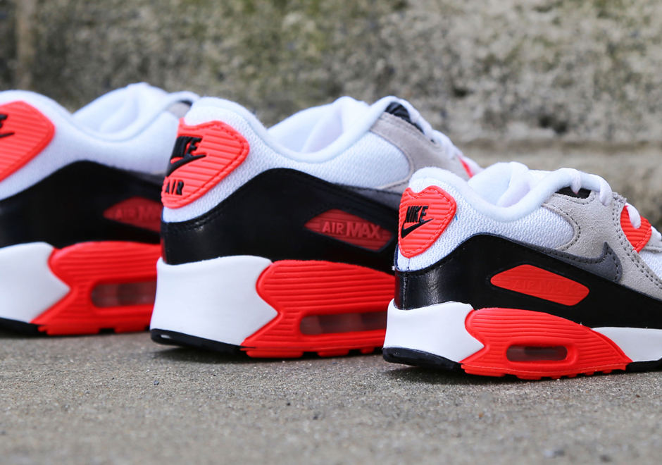 Nike Wants Your Entire Family Wearing These Classic "Infrared" Runners