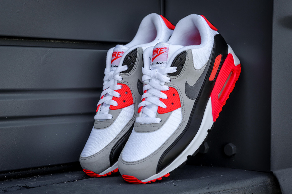 Nike Air Max 90 Infrared Release Reminder 01