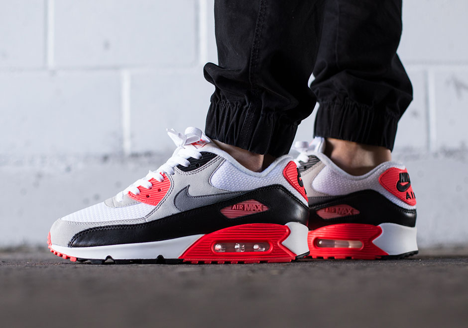 Nike Air Max 90 Infrared Reverse Infrared Comparison 2