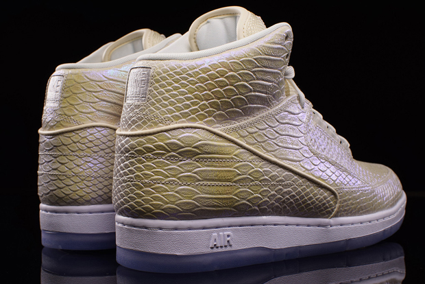 nike-air-python-pearlescent-03