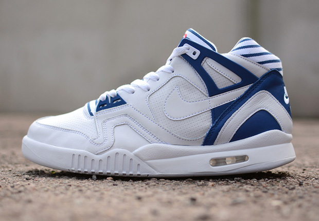 Nike Air Tech Challenge Ii Pinstripe Arrving At Retailers 2