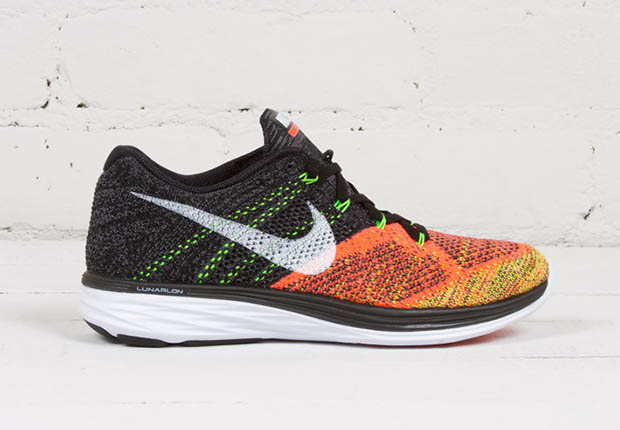 Nike Flyknit Lunar3 Black White Hot Lava Volt 2