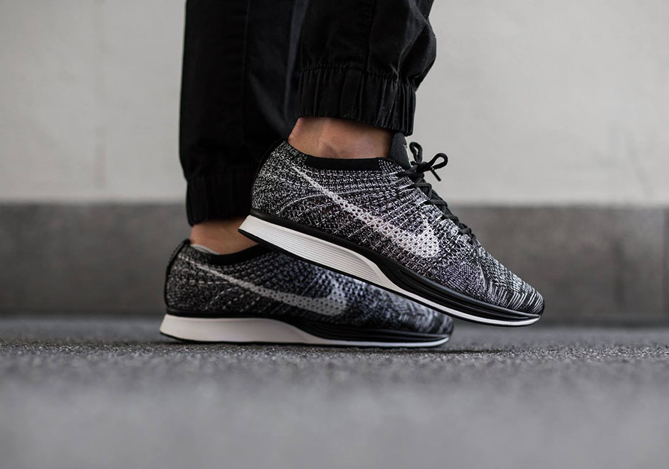 Nike Flyknit Racer Oreo Euro Release 4