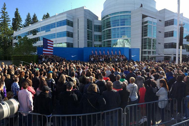 Watch President Obama Speak At Nike Headquarters Live