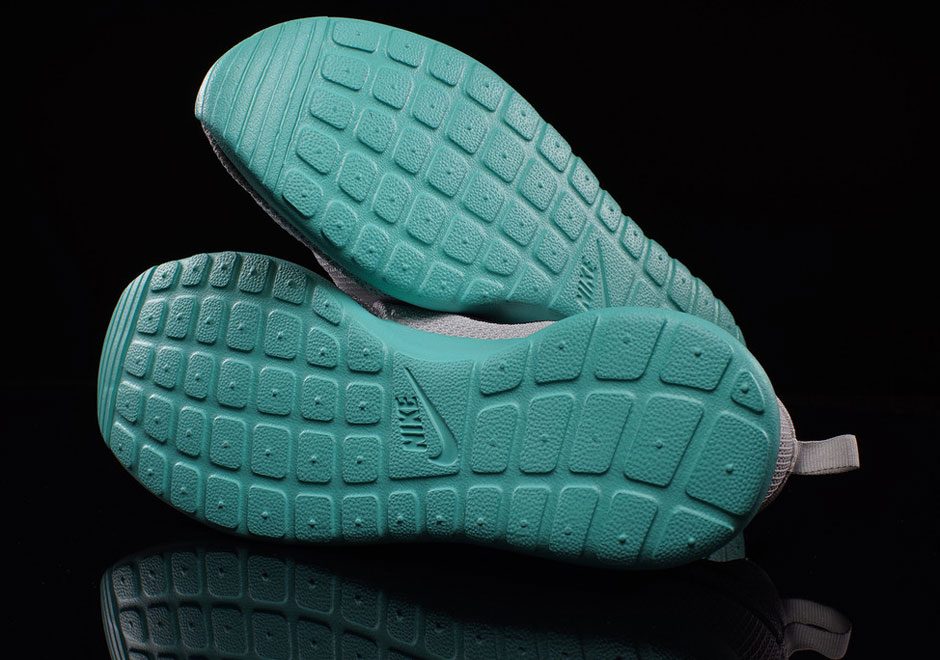 Nike Roshe Run Calypso Release 2