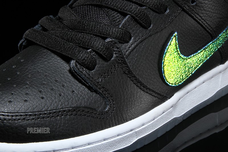 Nike Sb Dunk Low Sparkle Swoosh 06